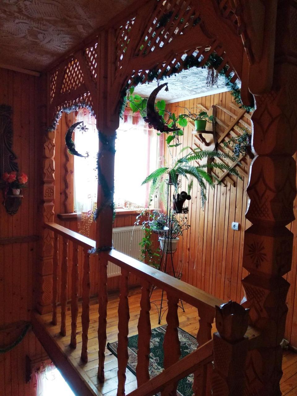 Різьбярська садиба Славское Экстерьер фото