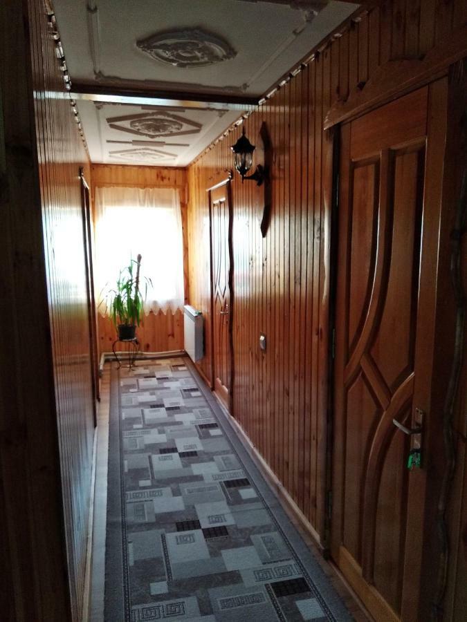 Різьбярська садиба Славское Экстерьер фото