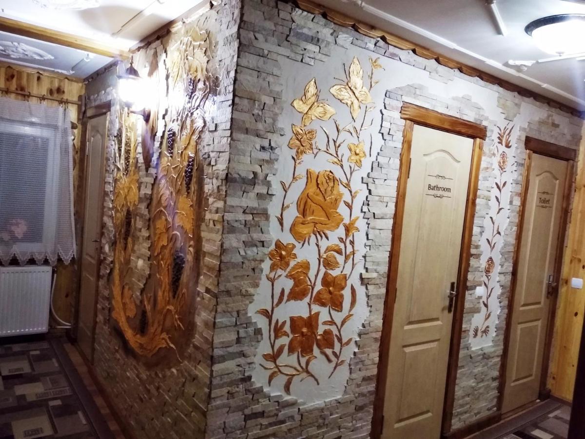 Різьбярська садиба Славское Экстерьер фото
